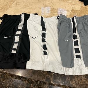 NIKE basketball shorts. Men Small.